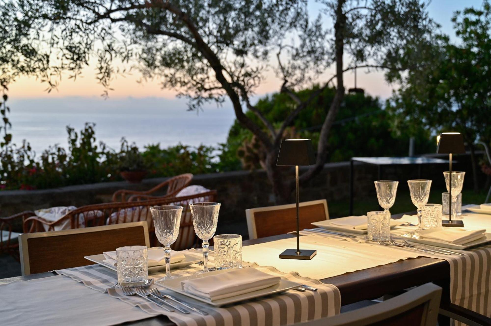 Albeca Boutique Hotel - Relais De Charme Sul Mare Castellabate Dış mekan fotoğraf